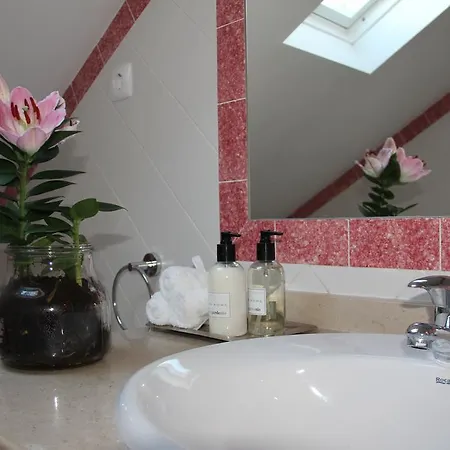 The Sky Lofts - בית הארחה